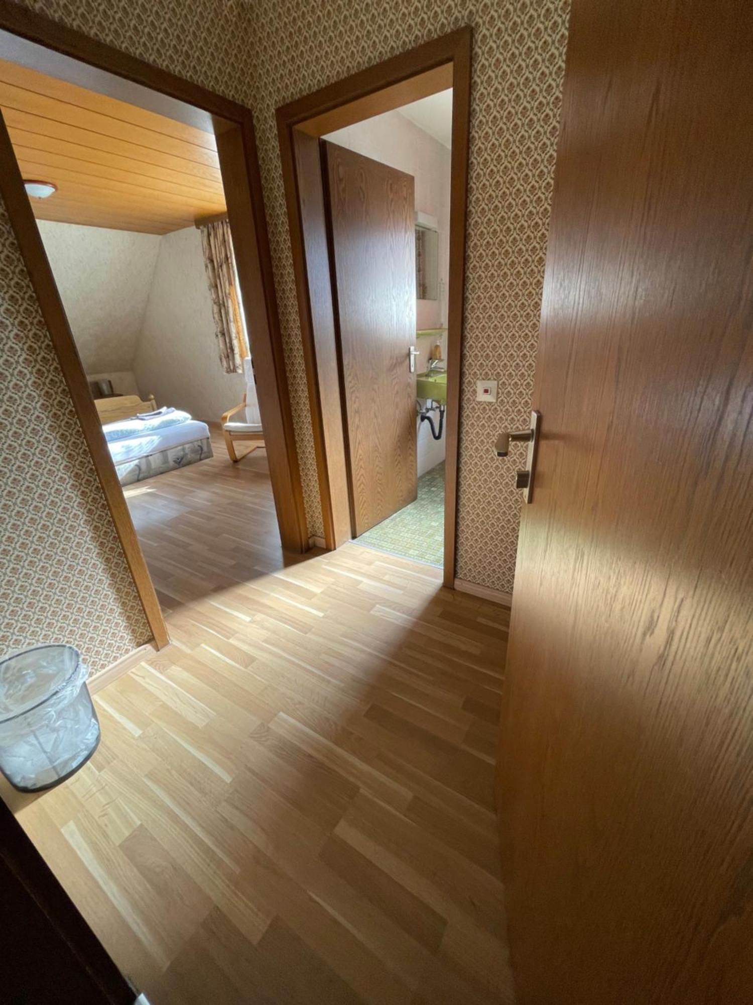 Beny Hotel Restaurant Hertingen Zewnętrze zdjęcie