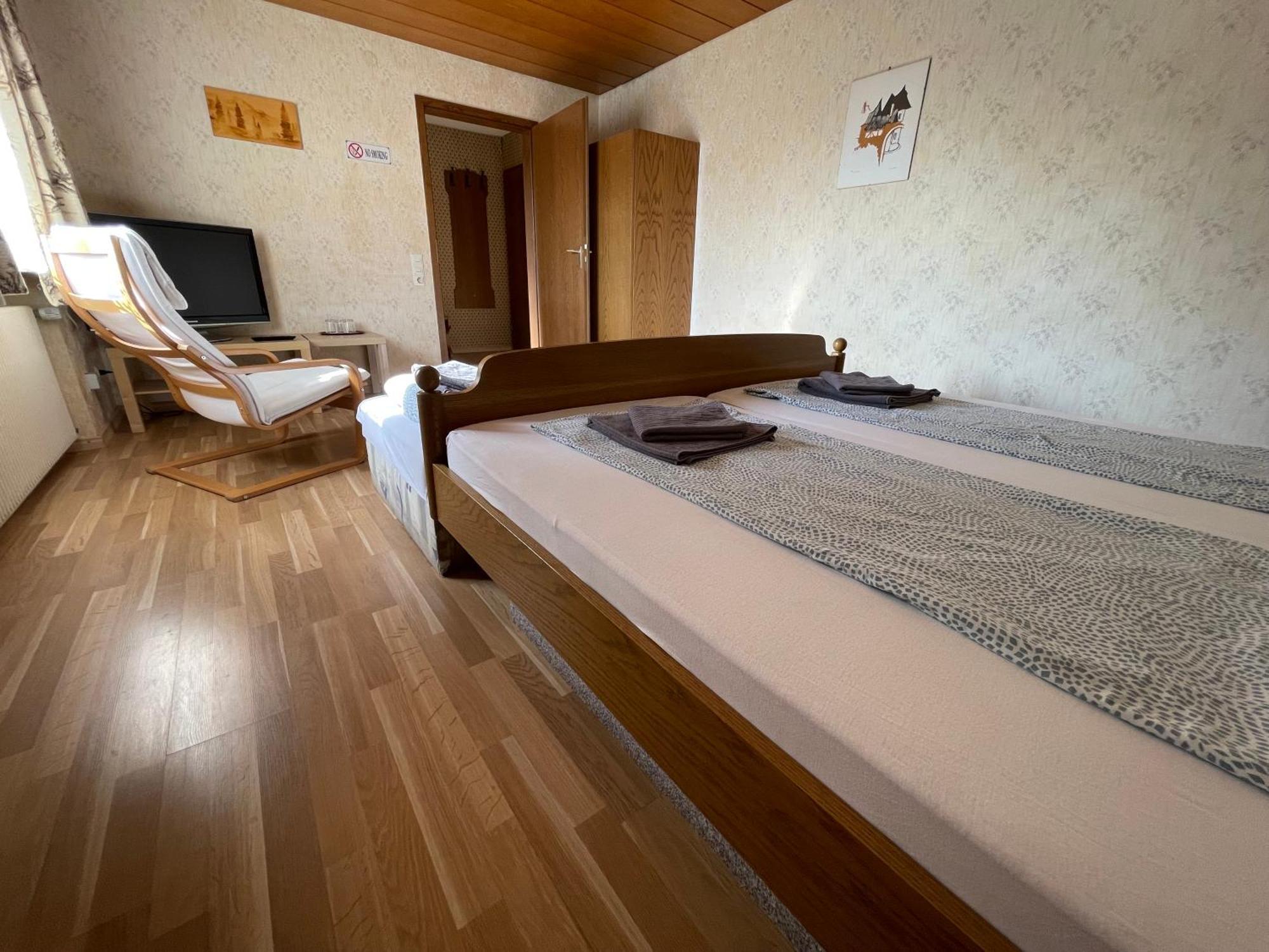 Beny Hotel Restaurant Hertingen Zewnętrze zdjęcie