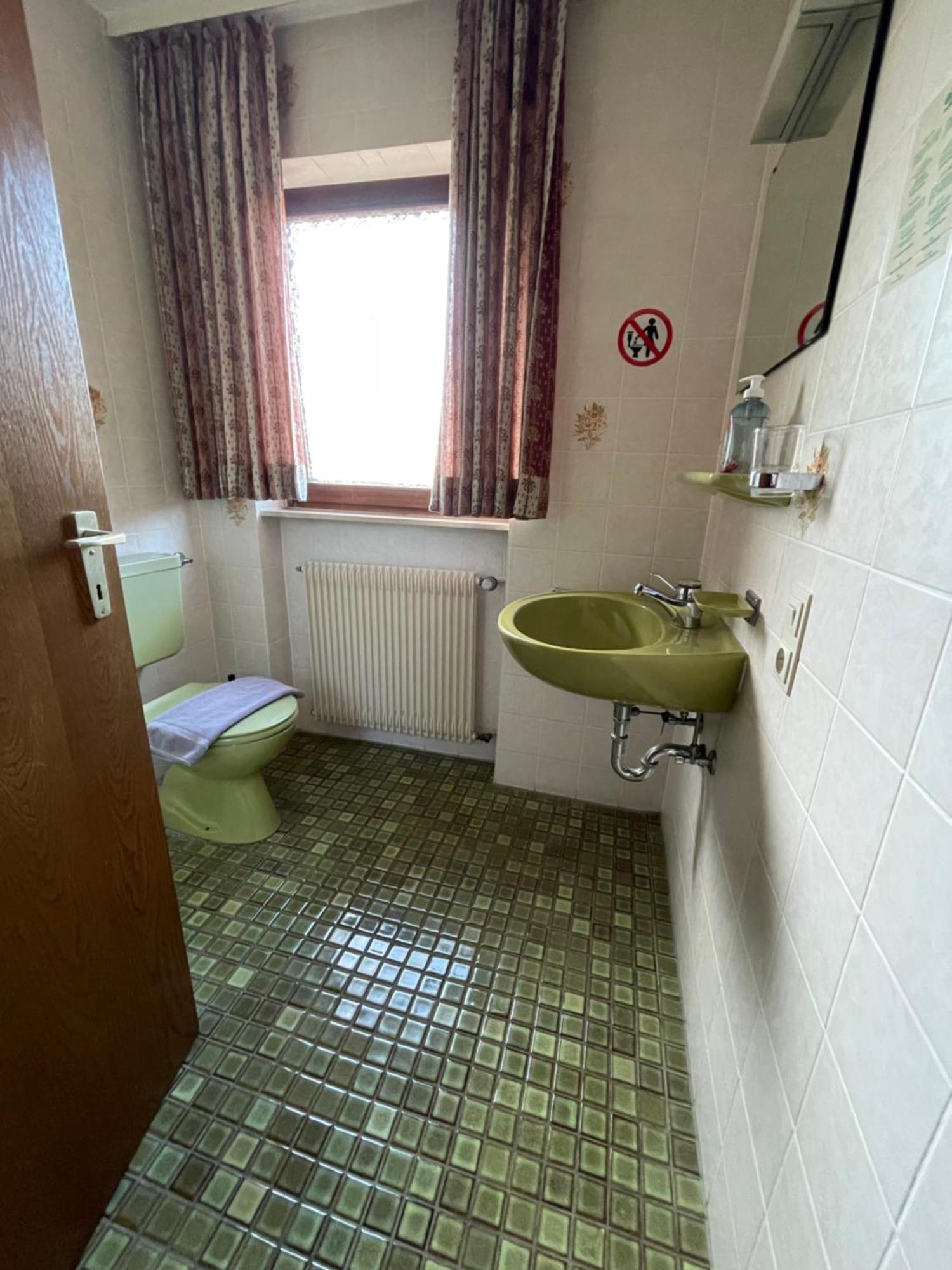 Beny Hotel Restaurant Hertingen Zewnętrze zdjęcie